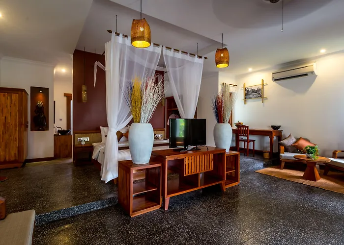 Hotel La Riviere D' Angkor 5*