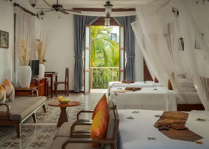 Hotel La Riviere D' Angkor 5*